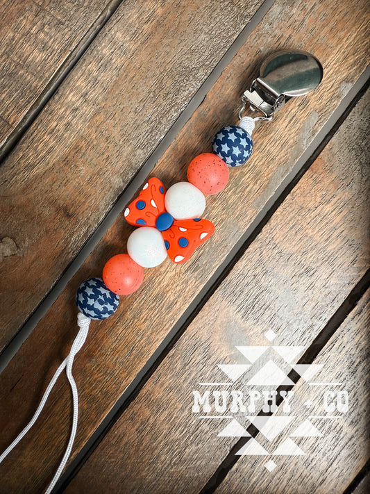 RED WHITE + BOWS CLIP
